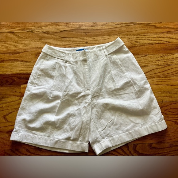 J. McLaughlin Shorts Linen Blend White Shorts- Size 8 - Picture 1 of 10